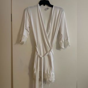 Women’s Cotton and Lace Robe